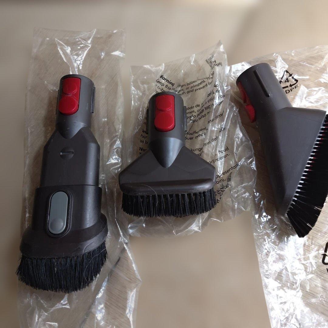 Dyson V7 car+boot 純正バッテリー新品交換済 車内清掃付属品充実