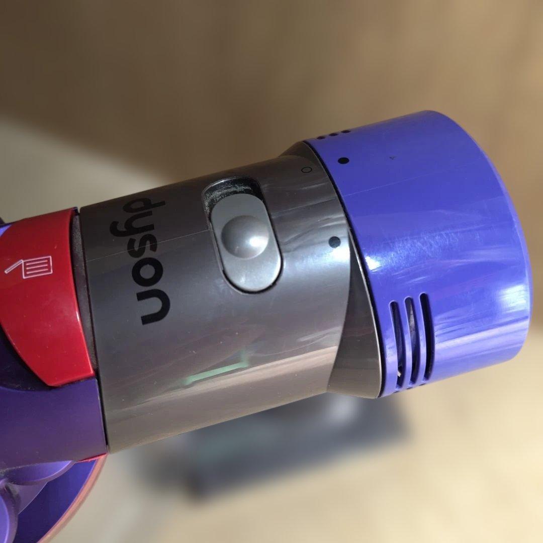 Dyson V7 car+boot 純正バッテリー新品交換済 車内清掃付属品充実