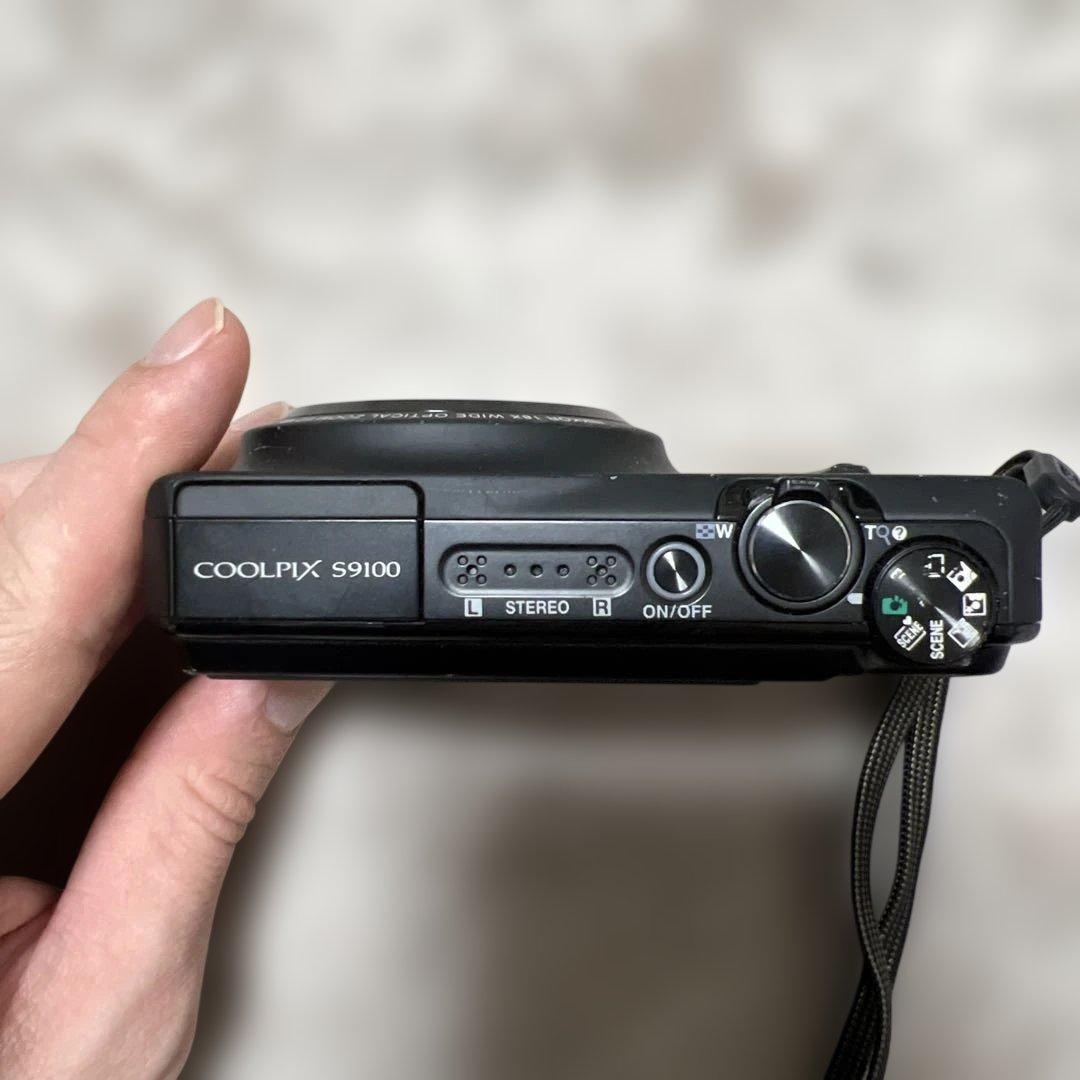 【美品】Nikon COOLPIX S9100 ブラック　動作未確認　デジカメ