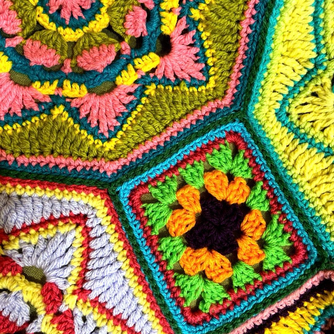 チュ子の編み物❣️出しっぱなし大判ブランケット・マルチカバー・ペルシャタイル編み