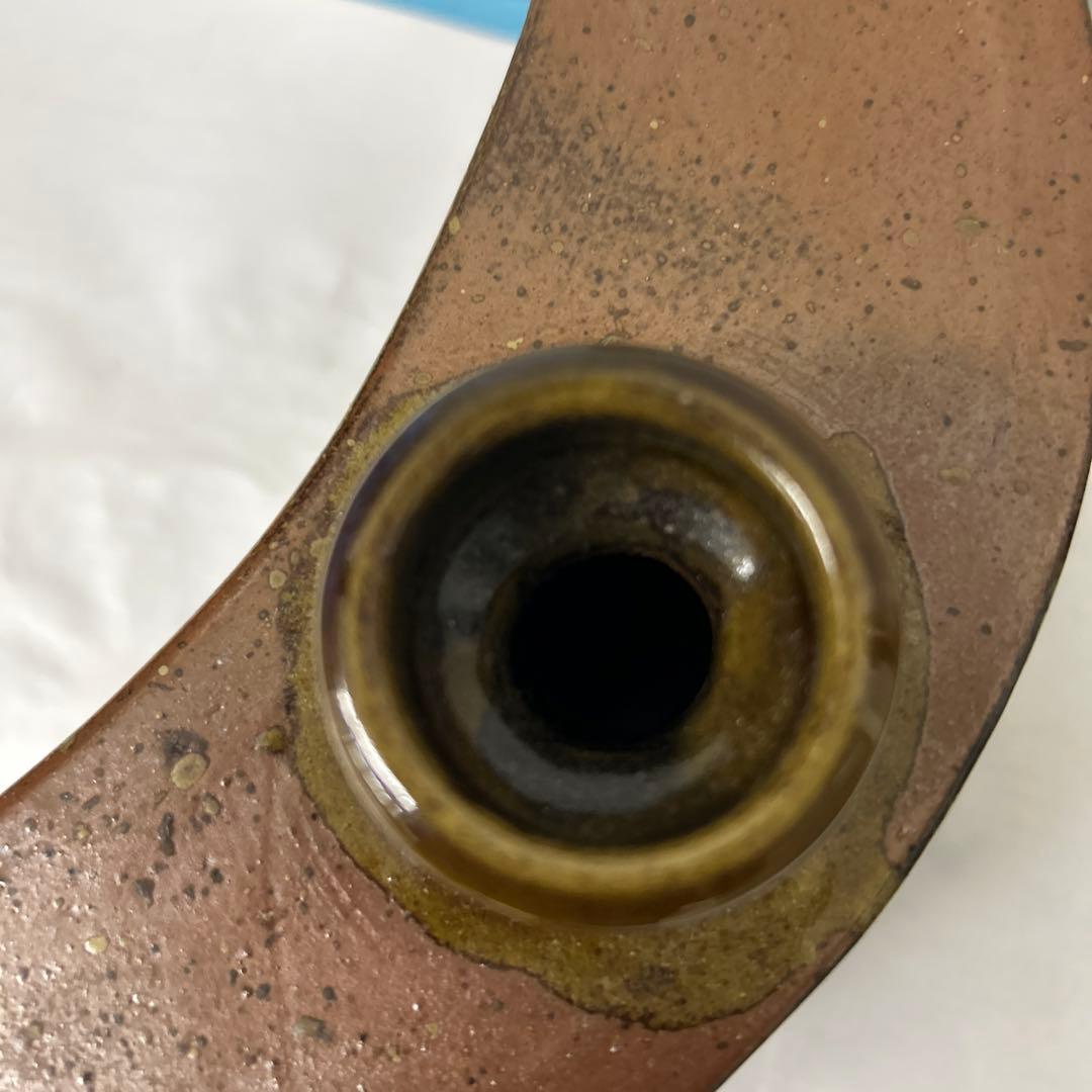 魚模様の半月型陶器器