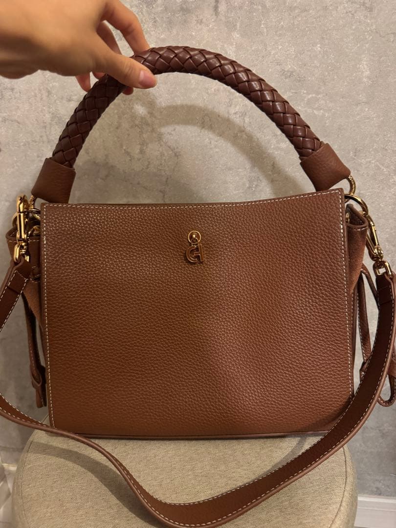 COLE HAAN カリッサ ショルダーバッグ