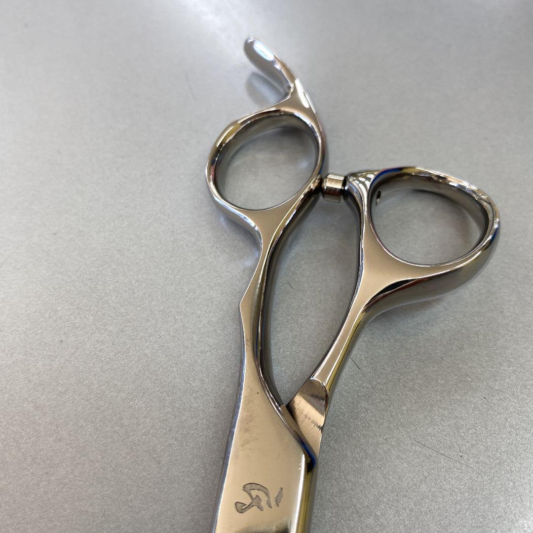 カチカチ音ヒットポイント　７インチシザー　新品未使用