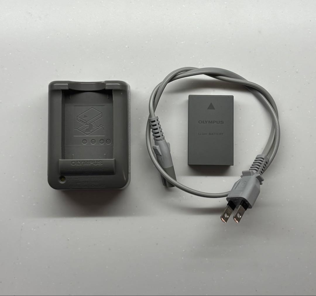 【レンズ3点】オリンパス E-M10MarkⅡ Wズーム＋75-300mmセット