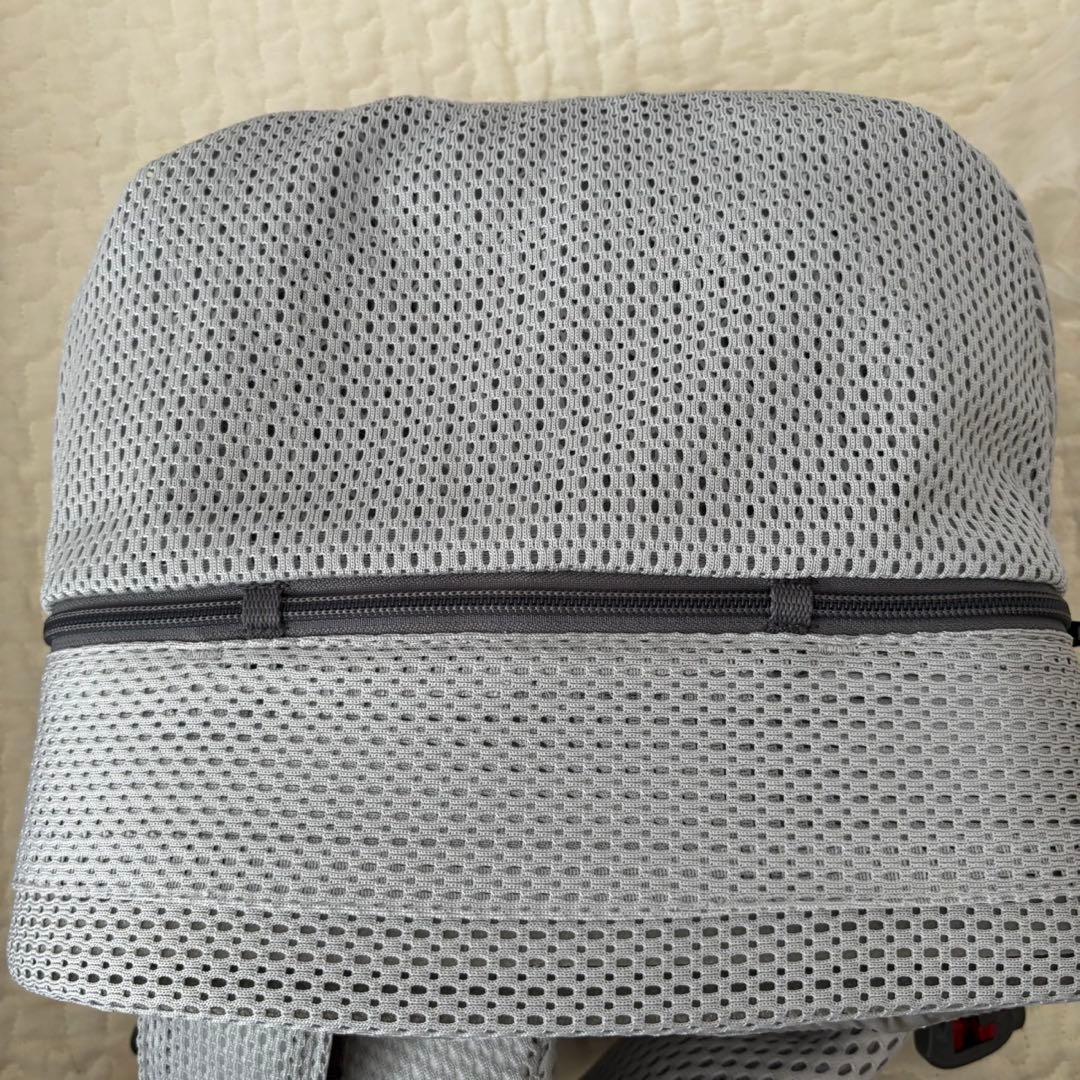 未使用＊BABYBJORN ベビービョルン　ワンカイエアー 抱っこ紐　シルバー