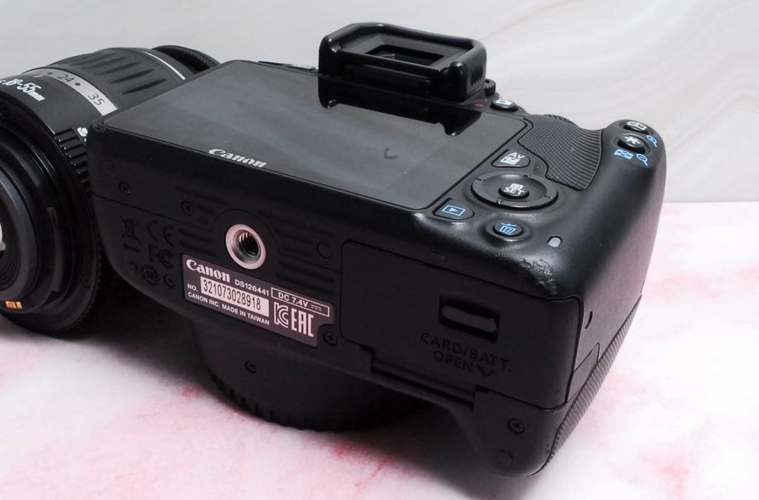 ✨世界最小クラス✨最軽量✨Canon Kiss X7☆初心者でも安心☆