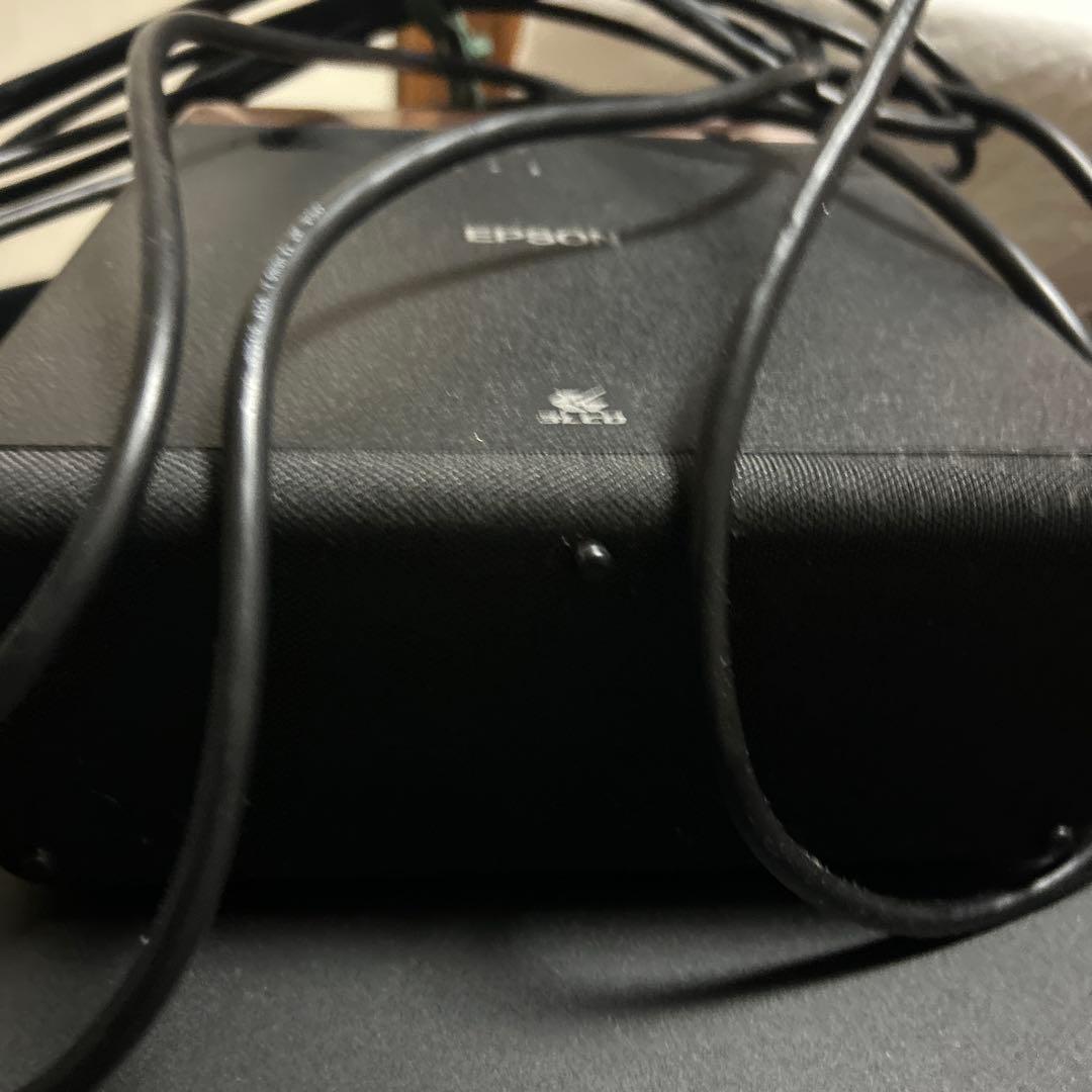 極美品　最終値下　断捨離価格　エプソン　EF-100B プロジェクター