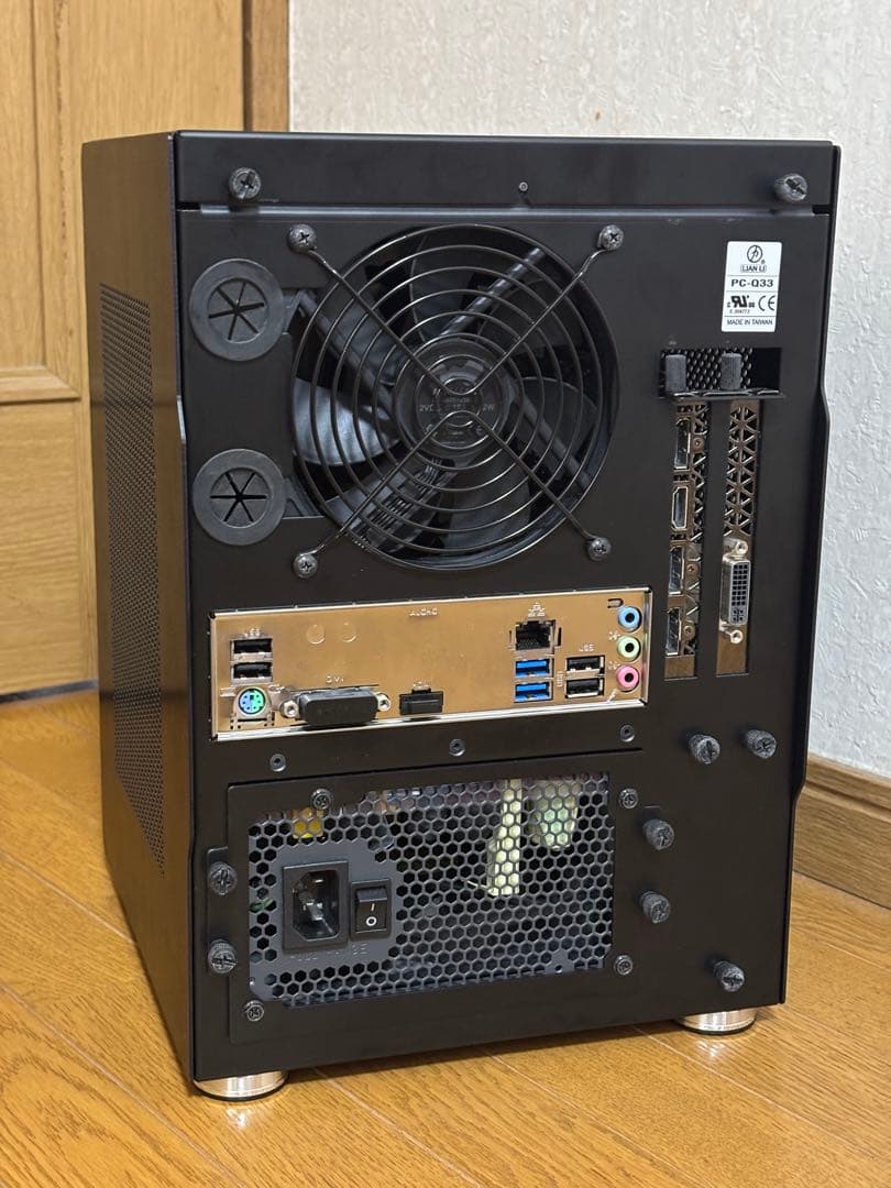 キューブ型PC Core i5-6500