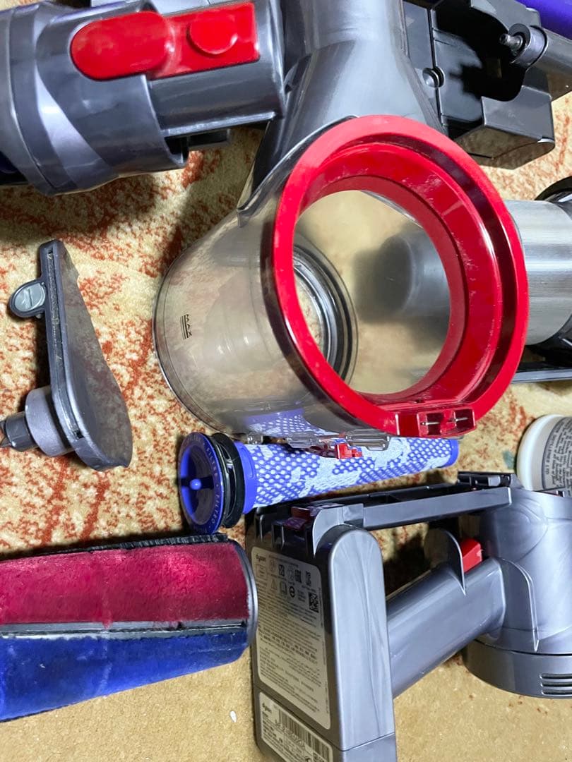 ダイソン　Dyson V7 Fluffy パーツ分解　アルコール除菌済み