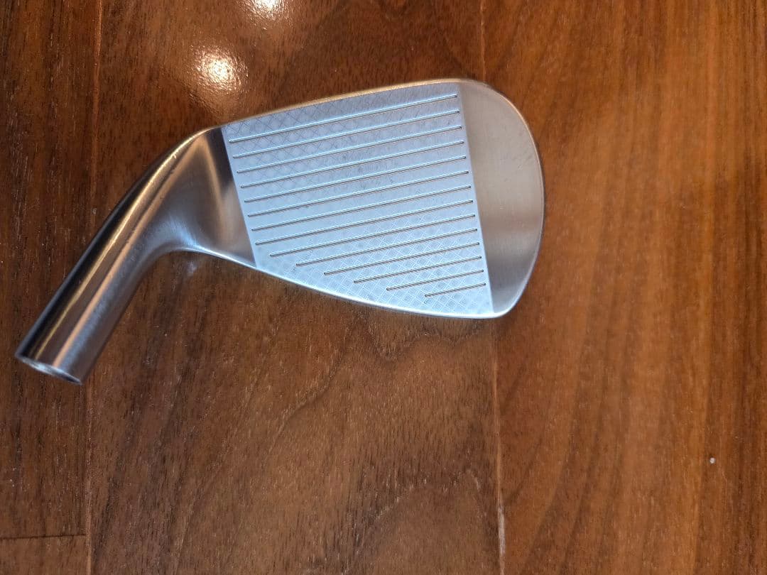 2024　オノフKURO オノフクロ　アイアン 6ーP ヘッドのみ