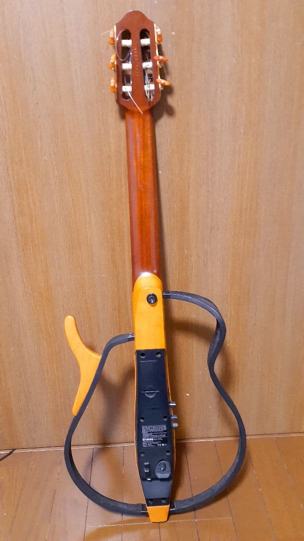 ヤマハサイレントギター SLG-100N