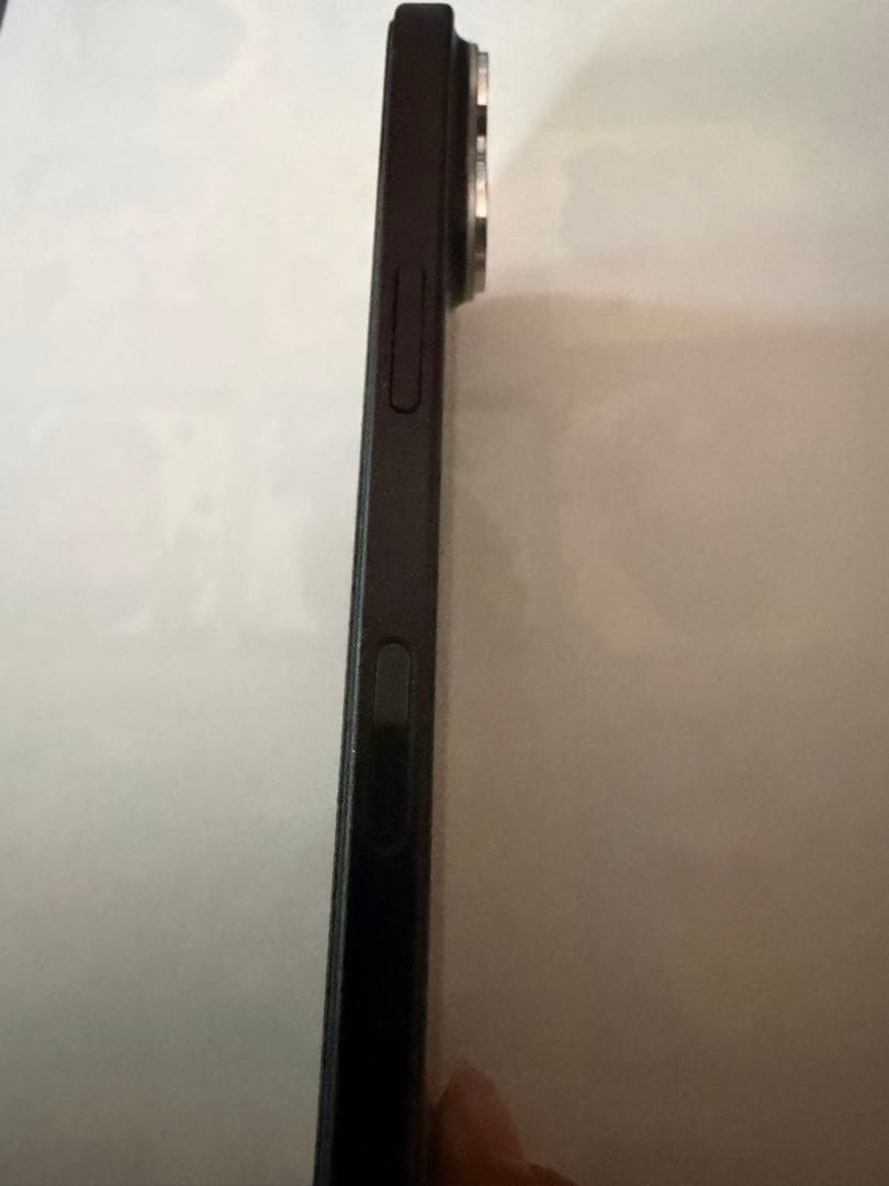 【美品】iPhone16 256GB ブラックSIMフリー