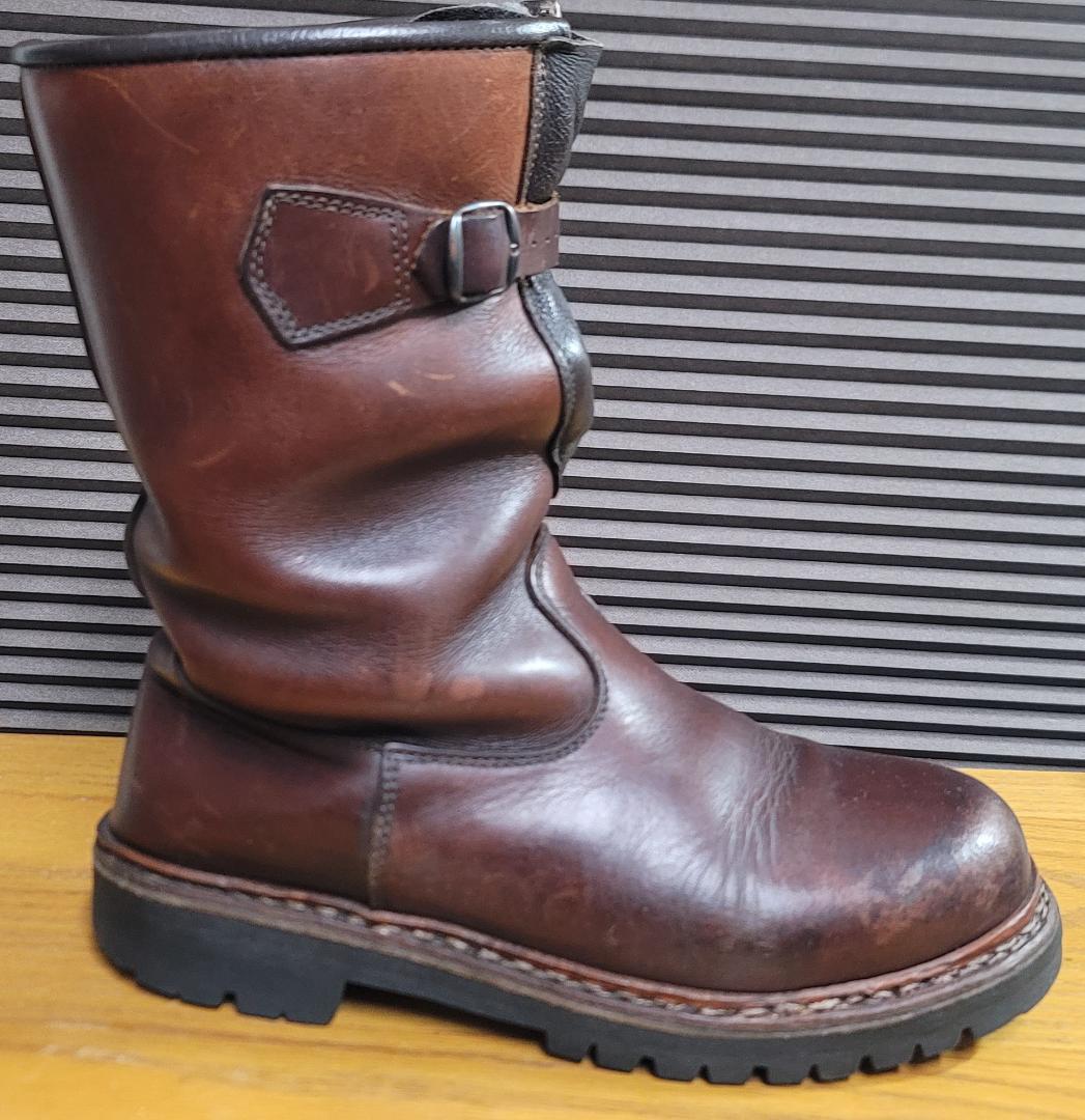 ワークブーツ　ブラウン　ビブラムソール