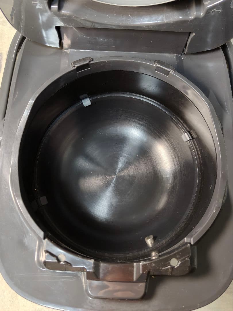 Zojirushi 圧力IH炊飯器 NW-CB10