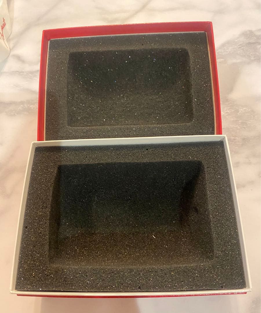 ⭐︎新品未使用　バカラ　クリスタル招き猫レッド⭐︎