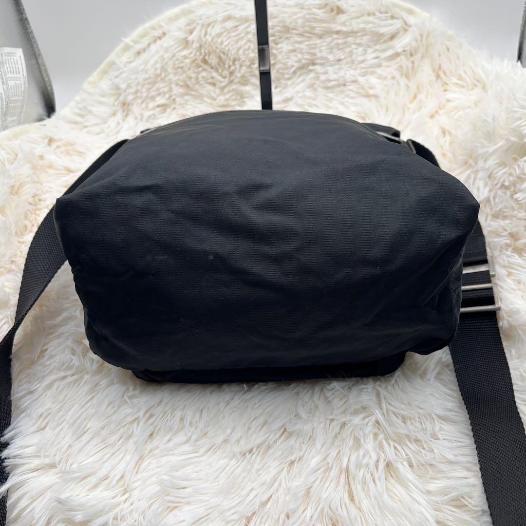✨美品✨PRADA プラダ ショルダーバッグ 三角ロゴ ナイロン ブラック
