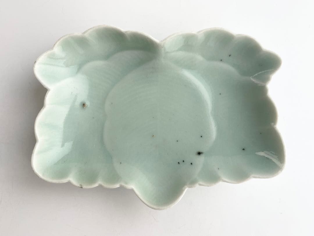 骨董　アンティーク　青磁　葉形　変形皿　向付　鍋島