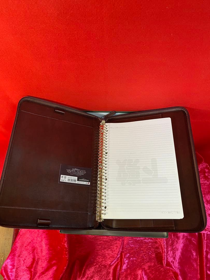 ツアィトベクター立て３６㎝横２６㎝　本物、皮。