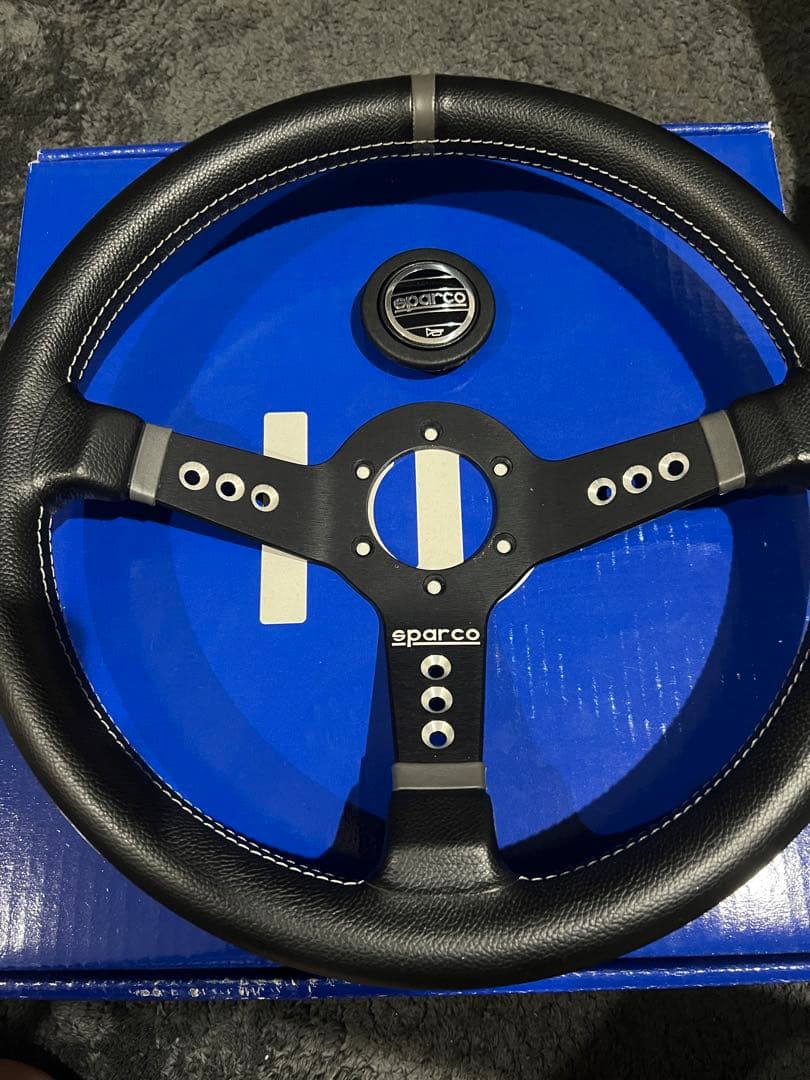 SPARCO ステアリング　L777 φ350mm