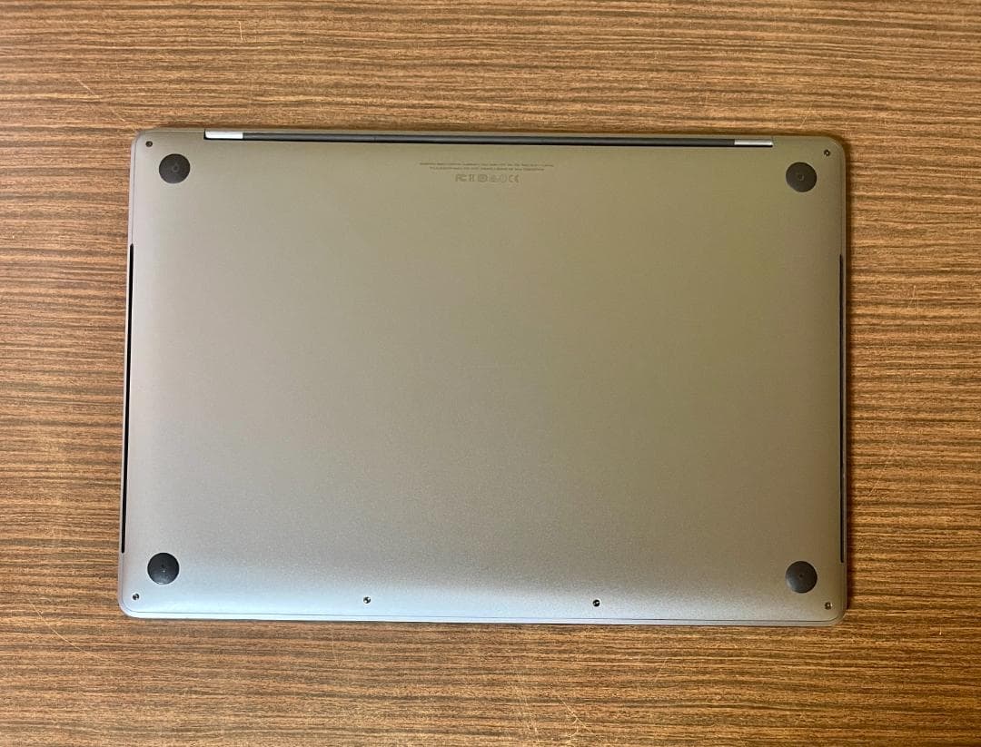 高性能・大画面 MacBook Pro 2017 - i7、16GB、2TB