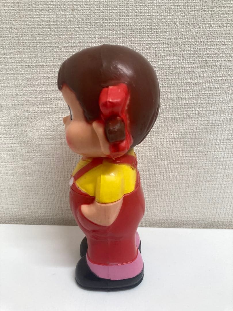 不二家クリスマスセール菓子詰合せペコちゃん型容器箱付