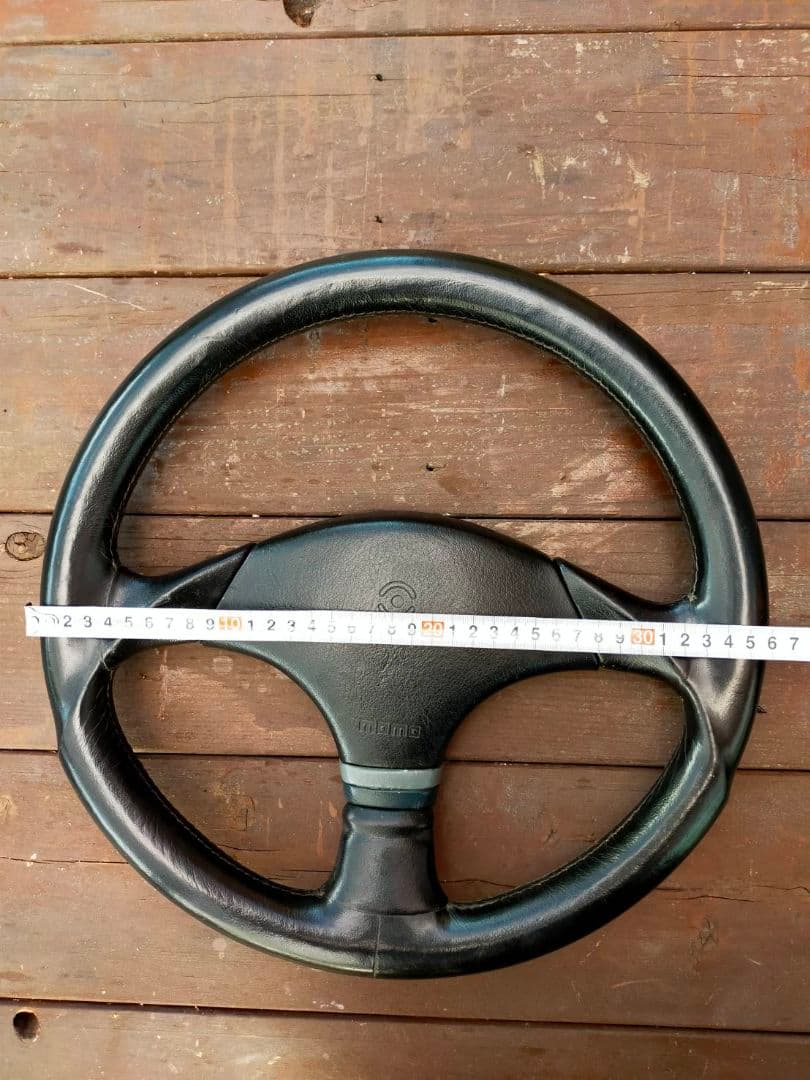 MOMO 3スポーク ステアリング ブラック