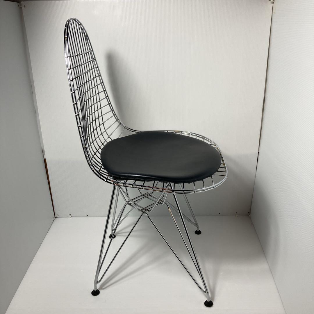 イームズ　ワイヤーチェア　リプロダクト　ミッドセンチュリー　ダイニングチェア