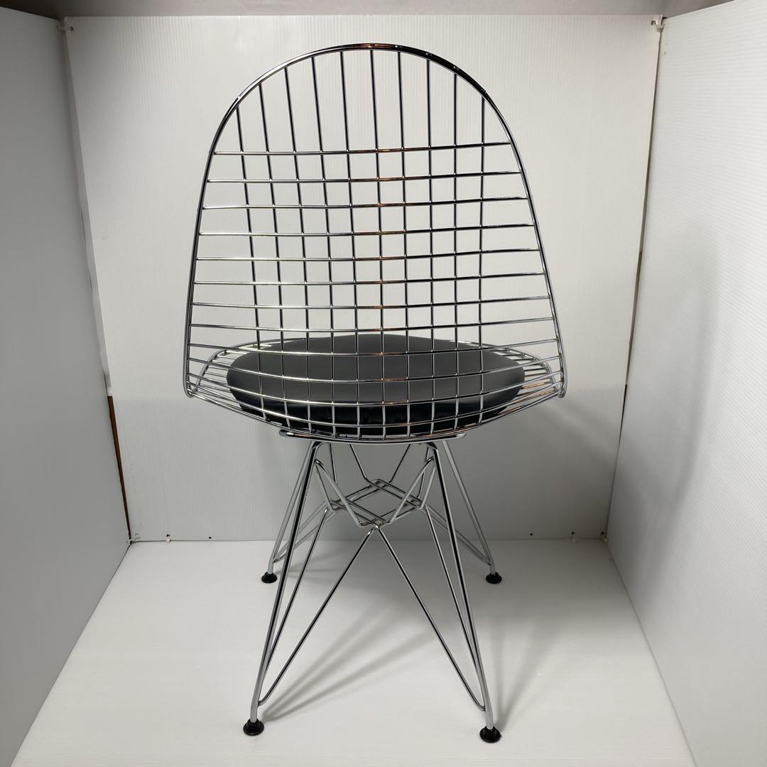 イームズ　ワイヤーチェア　リプロダクト　ミッドセンチュリー　ダイニングチェア