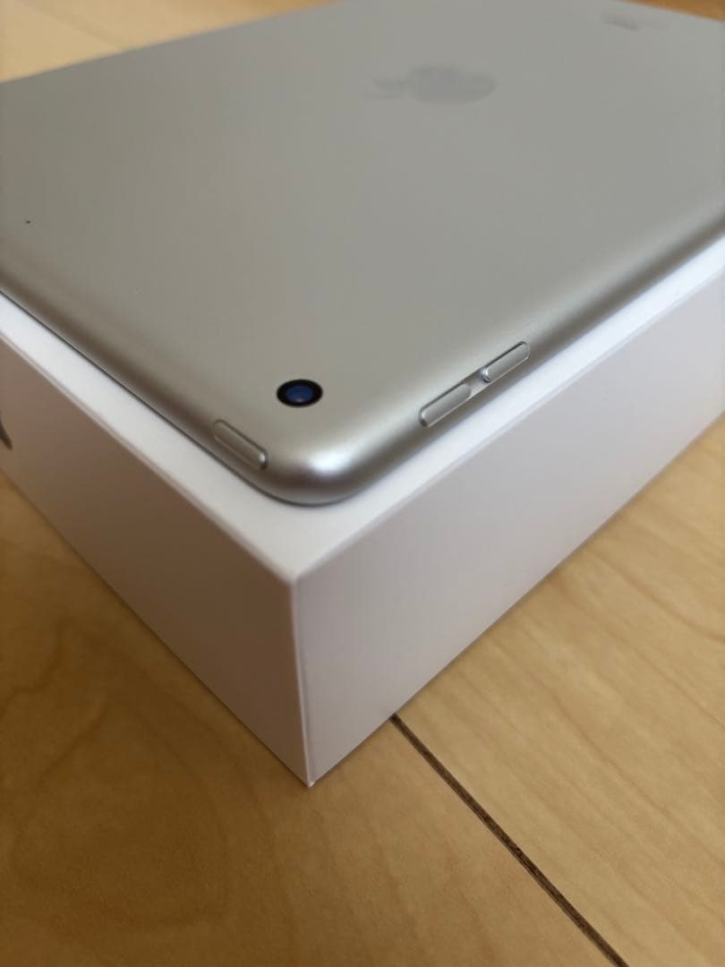 Apple iPad 第9世代 Apple認定整備済製品　Wi-Fi