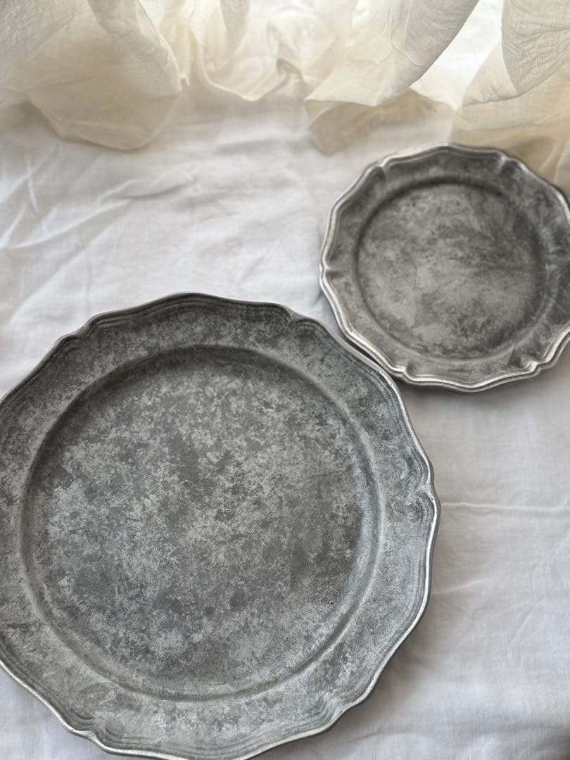 入手困難　co+fe 花リムプレート　2枚　皿　アスティエ　ハグオーワー　雅姫