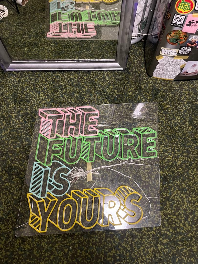 ネオンライト THE FUTURE IS YOURS