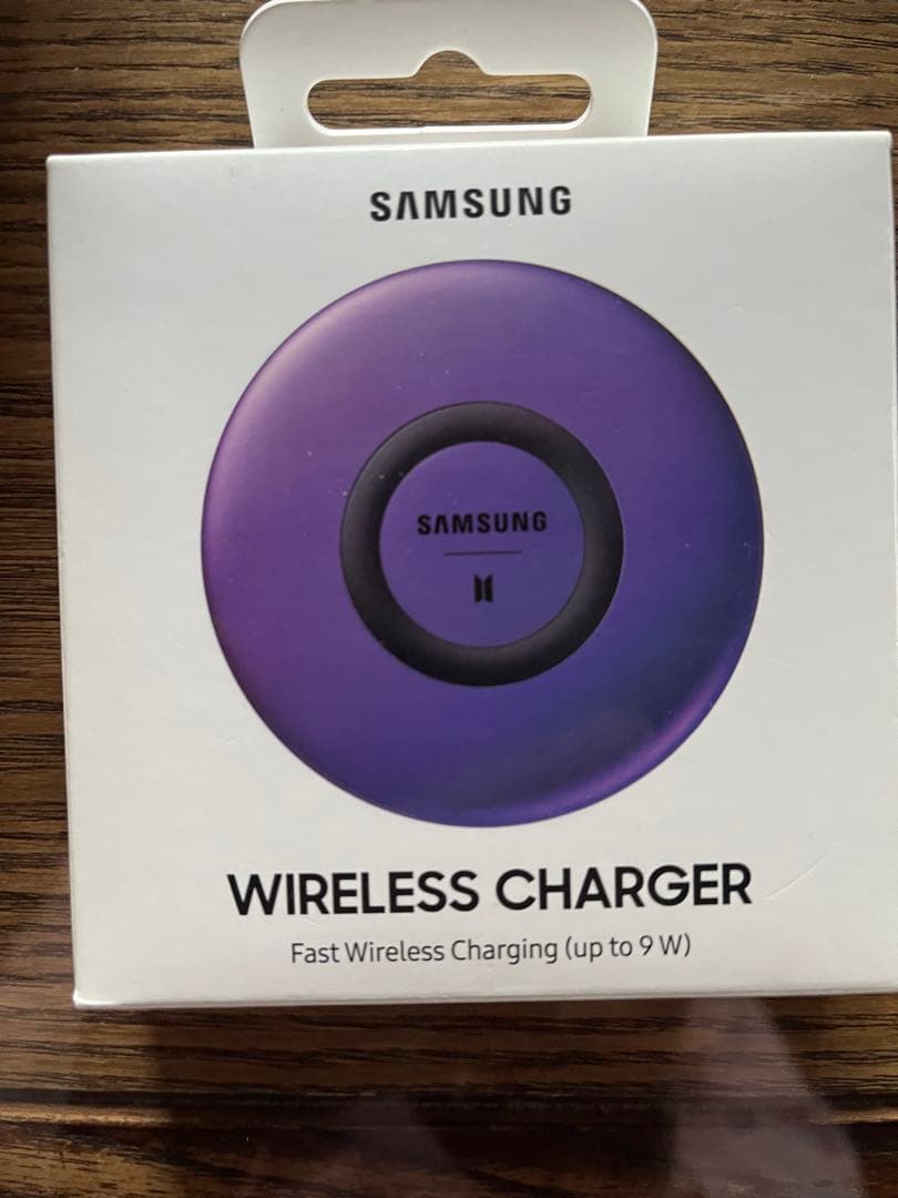 BTSワイヤレスイヤホン