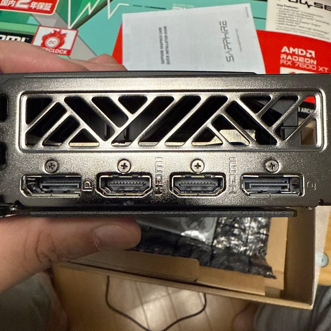 グラフィックボード・グラボ・ビデオカード sapphire RADEON RX7600XT 16GB PULSE