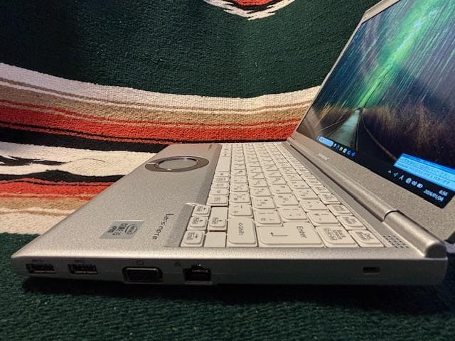 ♪美品♪　Panasonic Let’snote　CF-SV9RDLKS　②