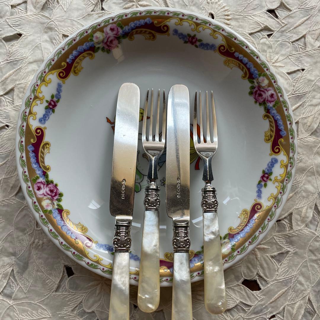 英国　マザーオブパール　白蝶貝　ナイフ＆フォーク　4本　アンティーク