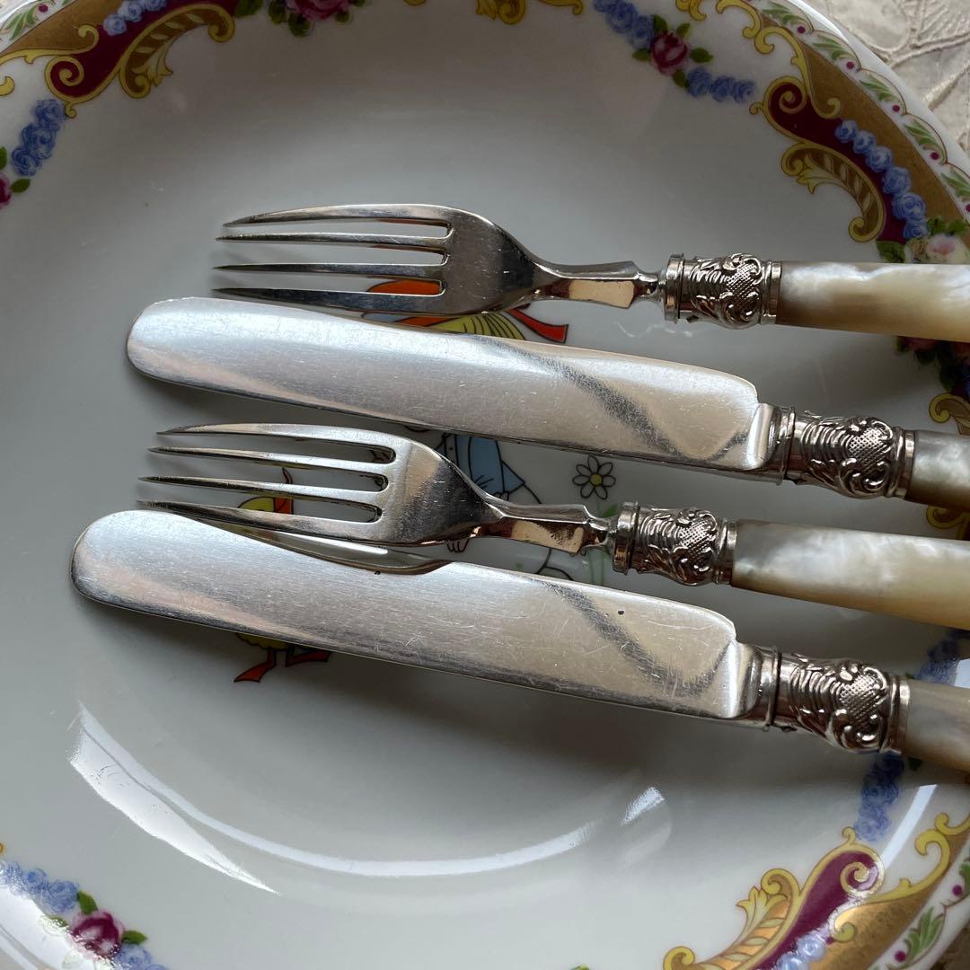 英国　マザーオブパール　白蝶貝　ナイフ＆フォーク　4本　アンティーク