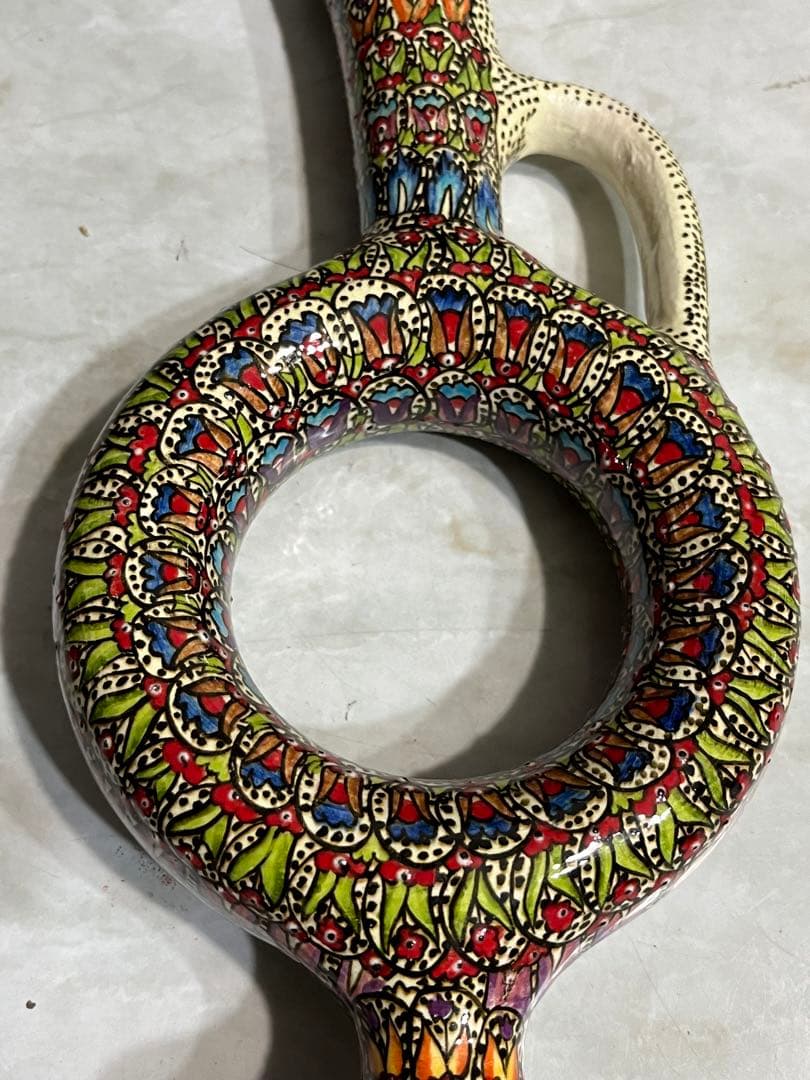 トルコ　キュタフヤ　陶器　飾り壺　壷　花瓶