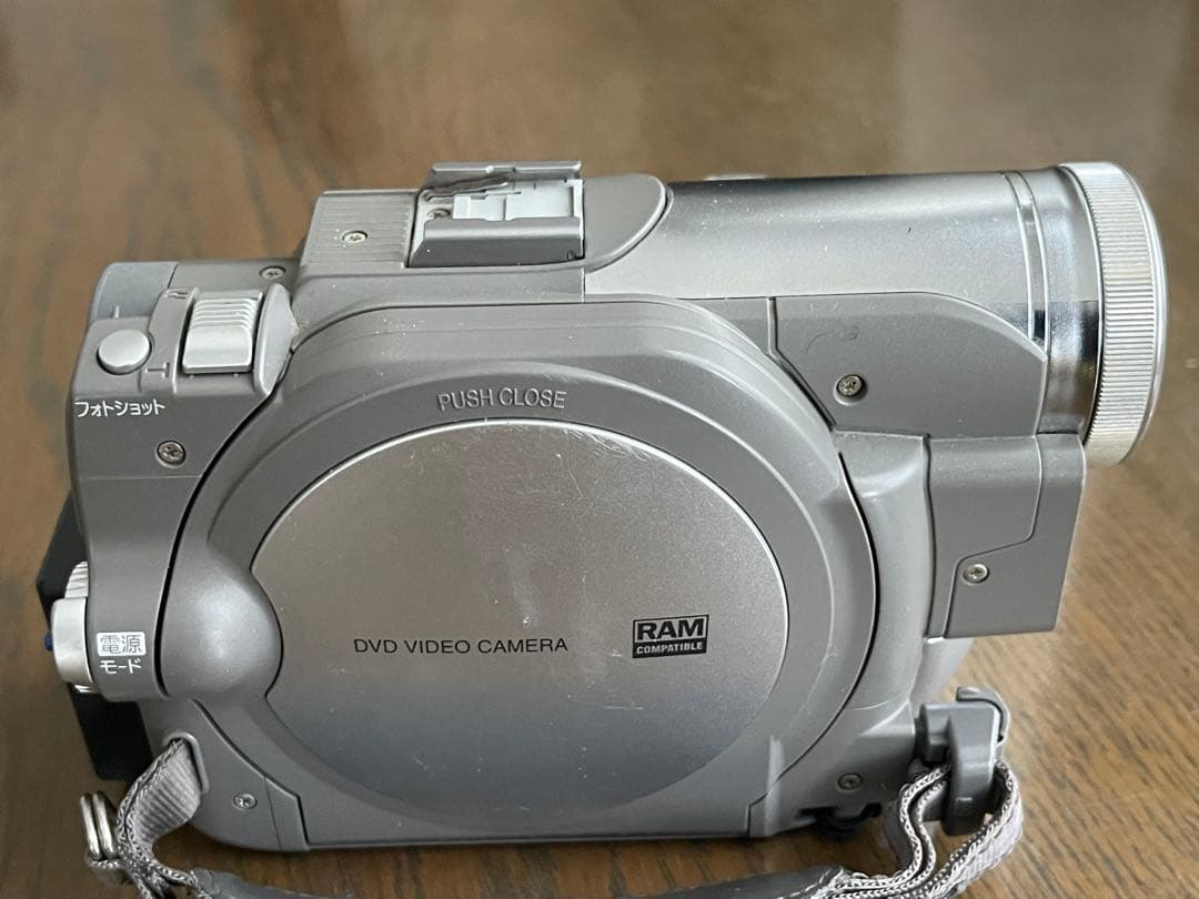 Panasonic VDR-M95 ビデオカメラ