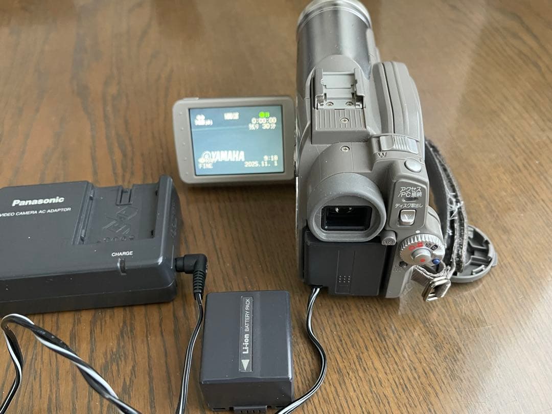 Panasonic VDR-M95 ビデオカメラ