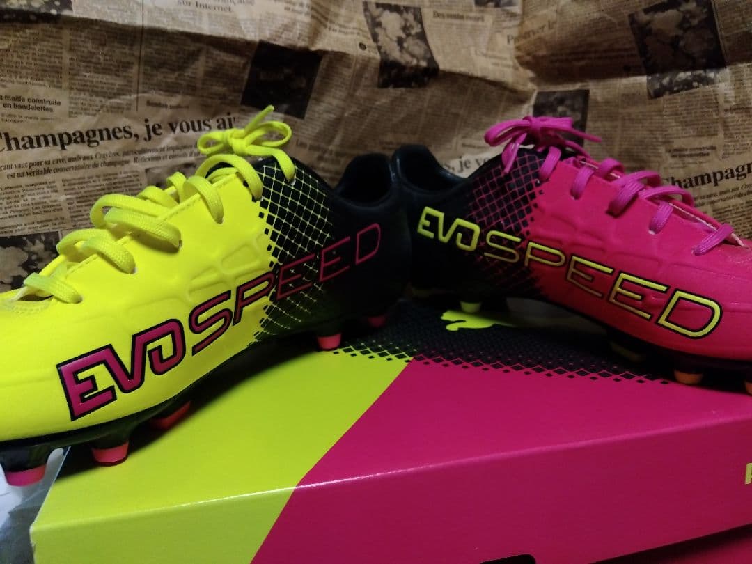 プーマ　エヴォスピード EVO SP シューズ ピンク/イエロー