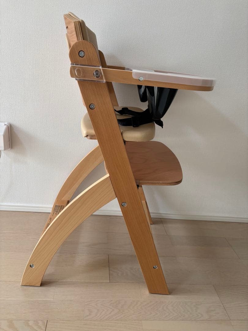 【エコメルカリ便限定】【美品】ビヨンドジュニア ベビーチェア