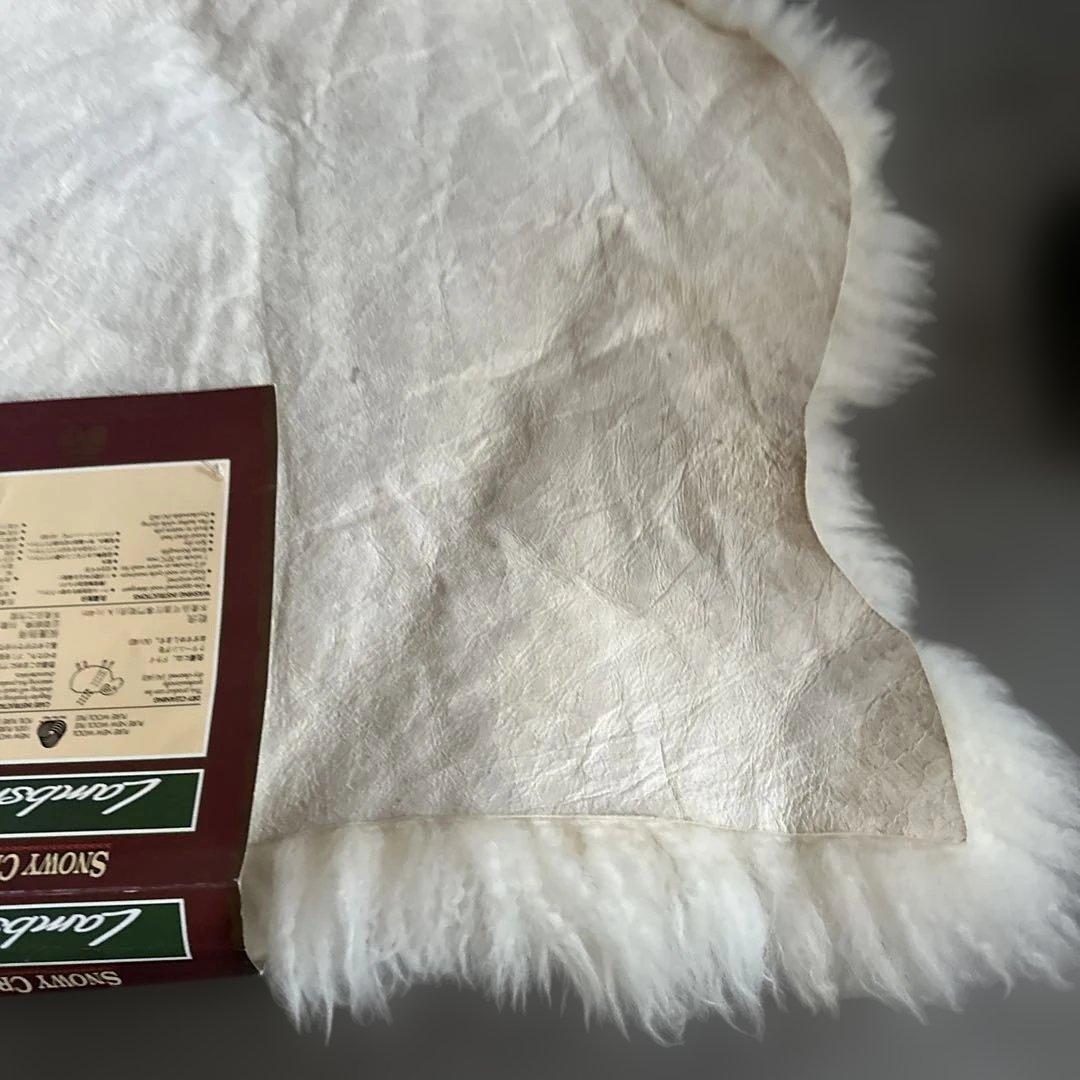 瞬間的お値下げ❣️未使用保管y Creekラムスキン ホワイトマット