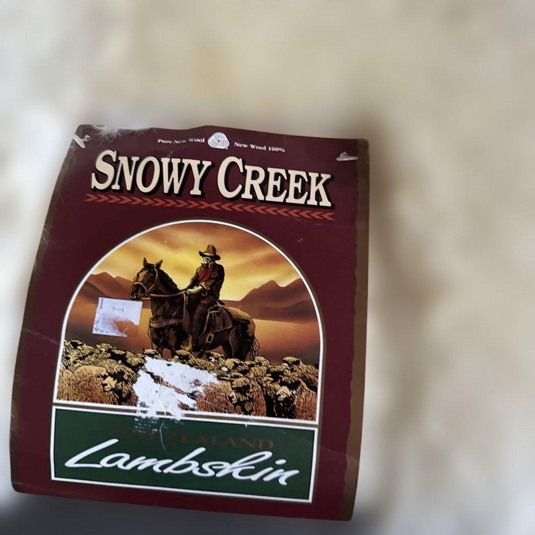 瞬間的お値下げ❣️未使用保管y Creekラムスキン ホワイトマット