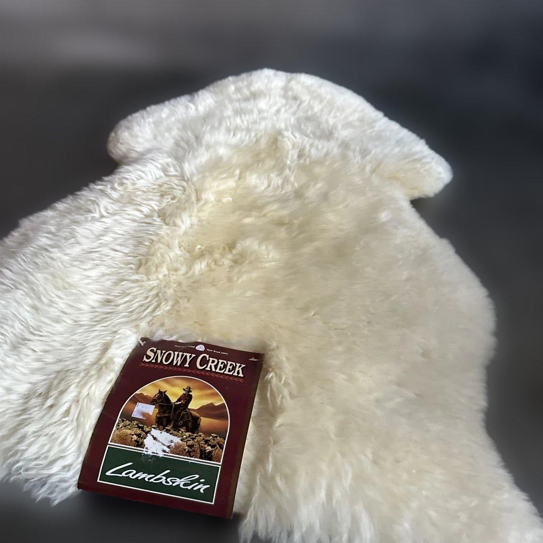 瞬間的お値下げ❣️未使用保管y Creekラムスキン ホワイトマット