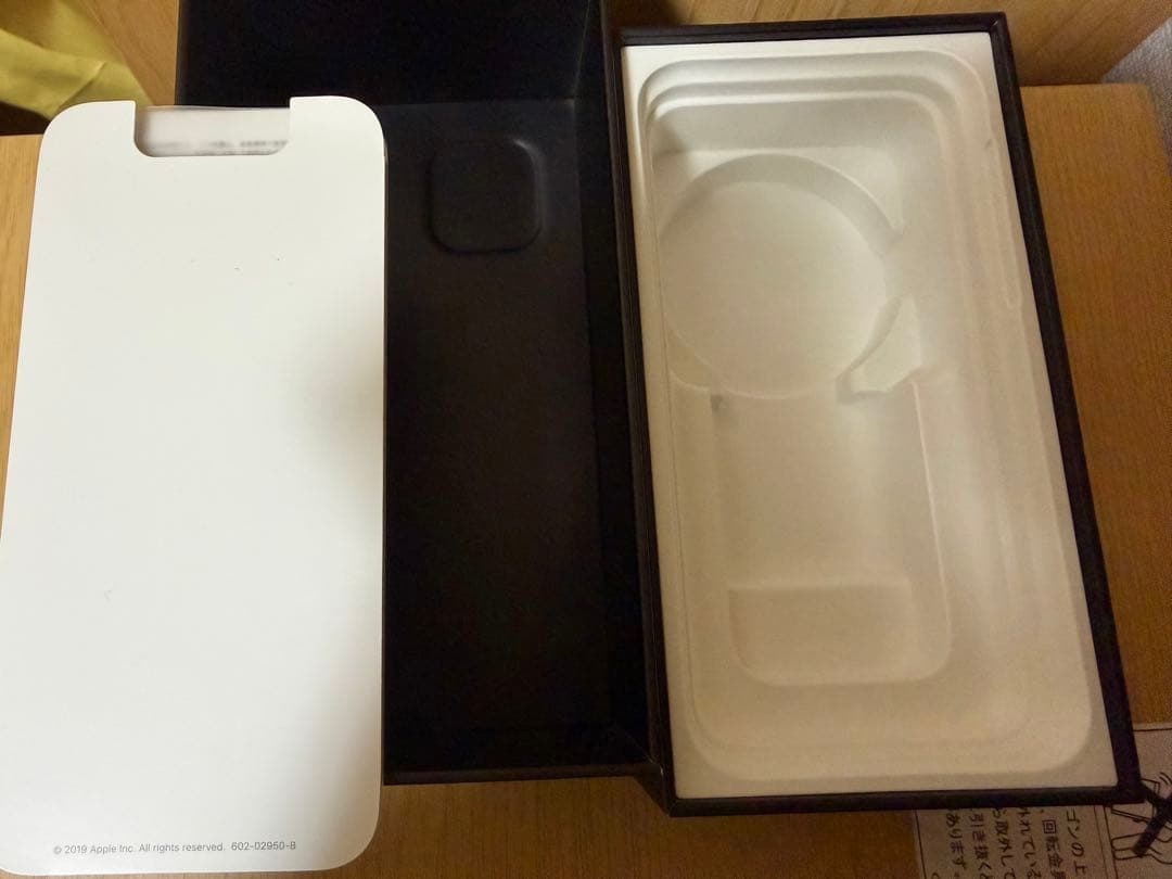 iPhone11pro 64GB バッテリー最大容量82%、SIMフリー