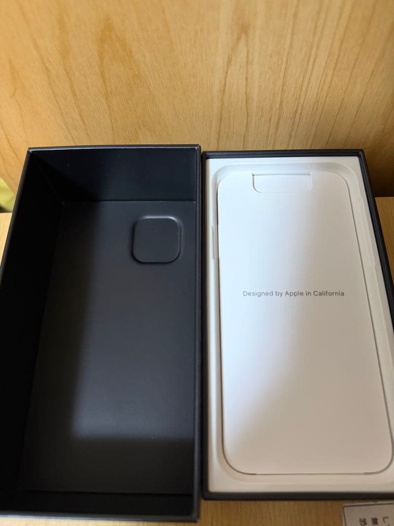 iPhone11pro 64GB バッテリー最大容量82%、SIMフリー