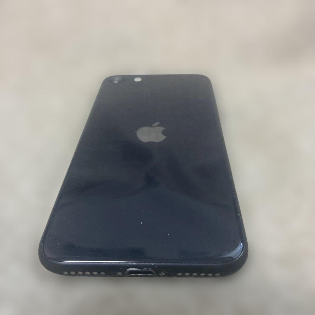 Apple iPhone SE3 ブラック 画面傷あり128GBジャンク品