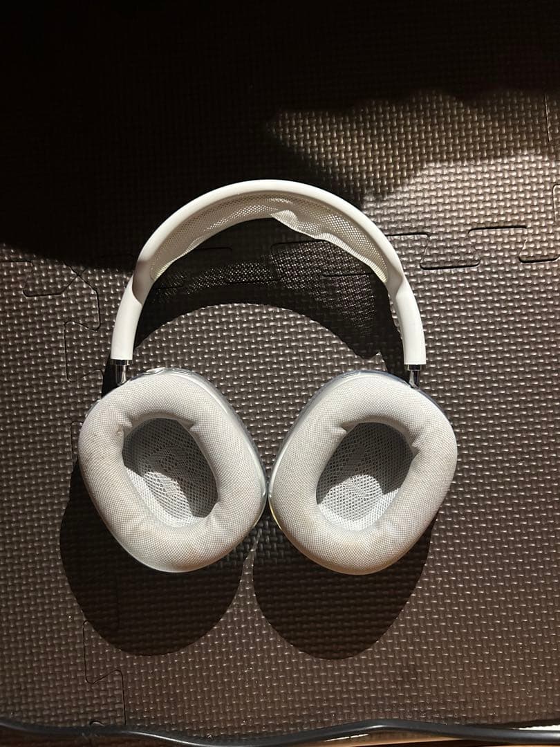 AirPods MAX 最終値下げ早い者勝ち