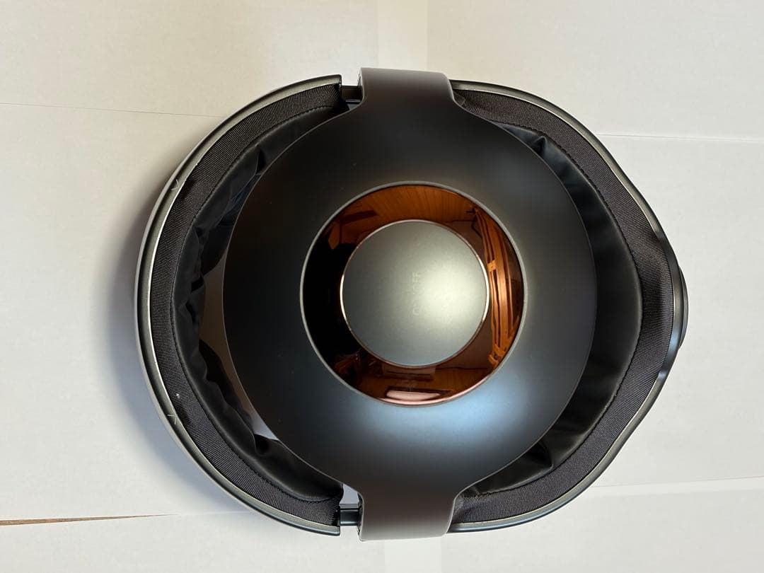 breo ヘルメット型マッサージャー