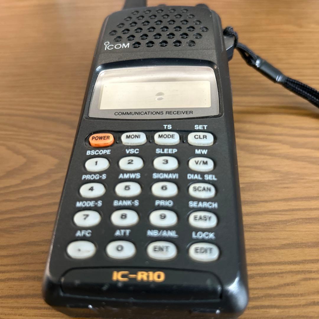 アイコム　広帯域ハンディ受信機　IC-R10
